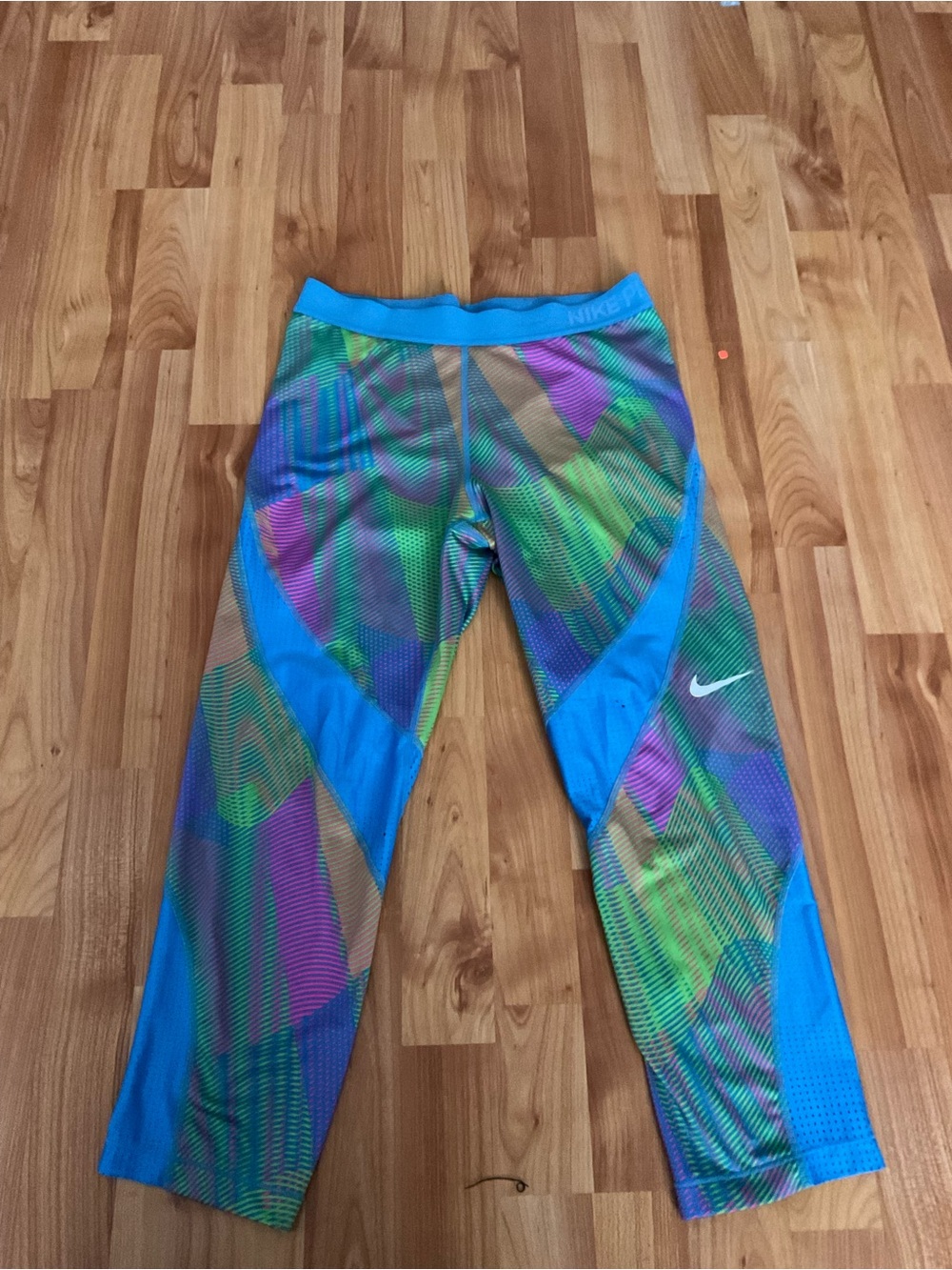 Nike Multicolor Capri Leggings with Blue Panels